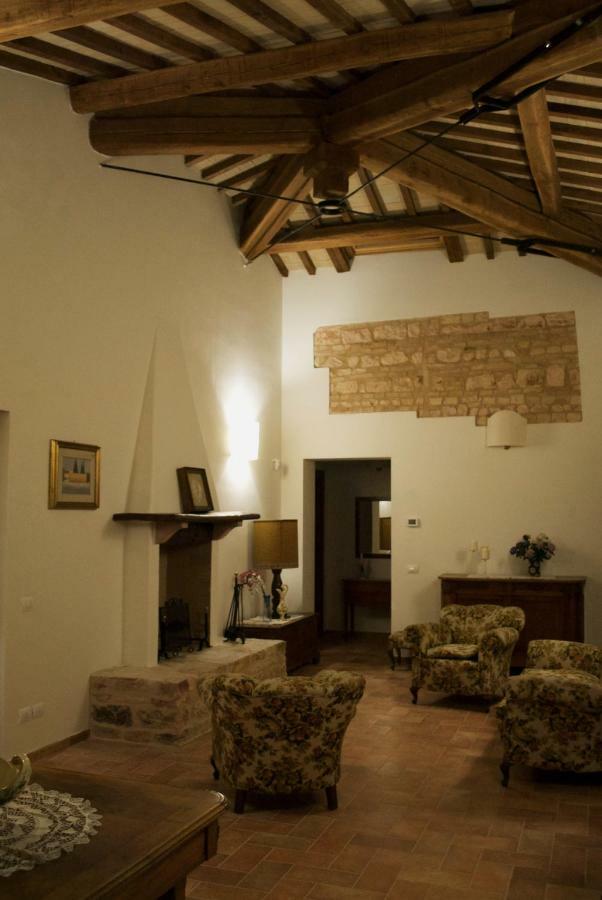 Villa Licinia Foligno Exterior foto